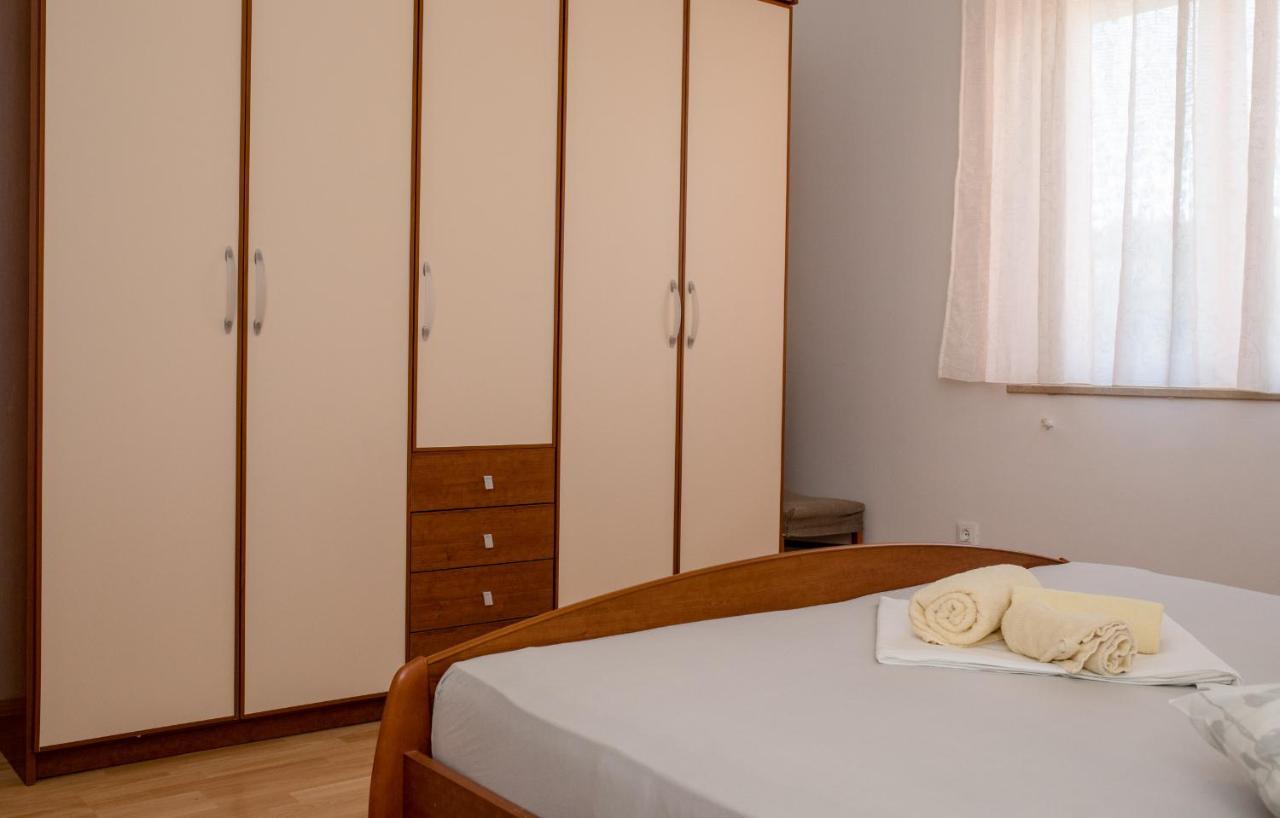 Apartments Silvana In Kampor エクステリア 写真
